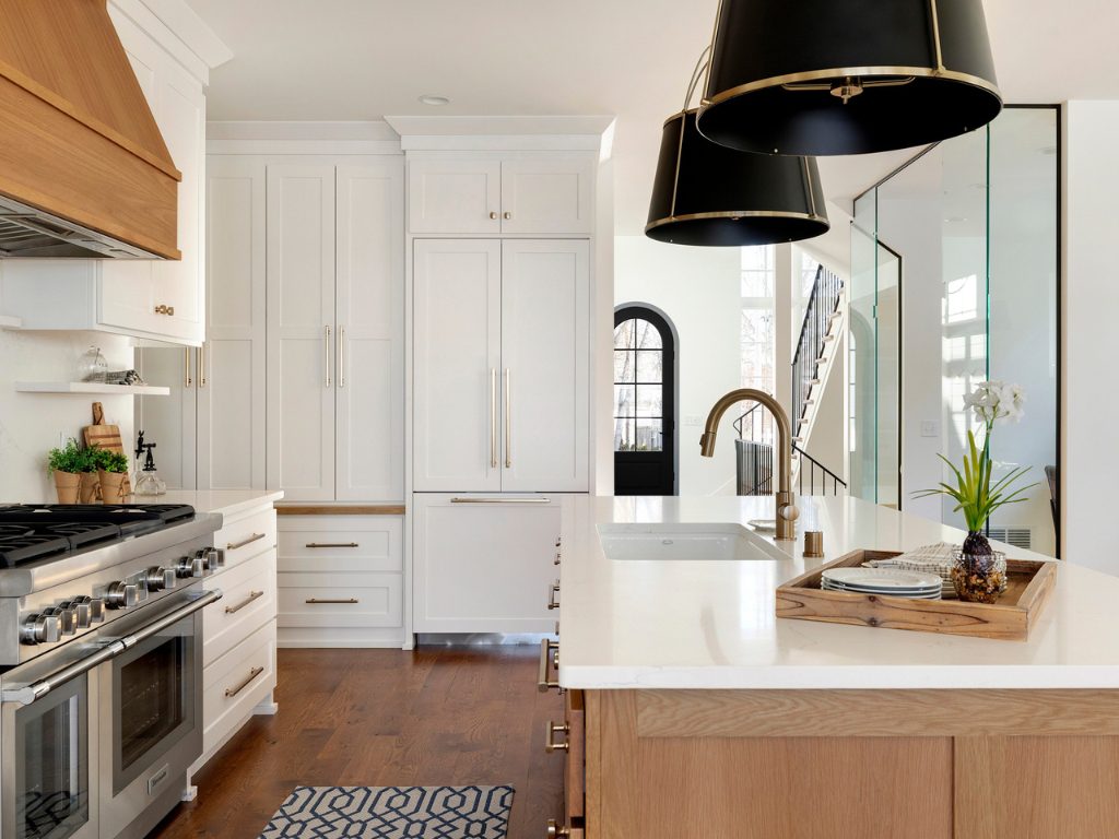 Custom Homes Wayzata Tudor 10
