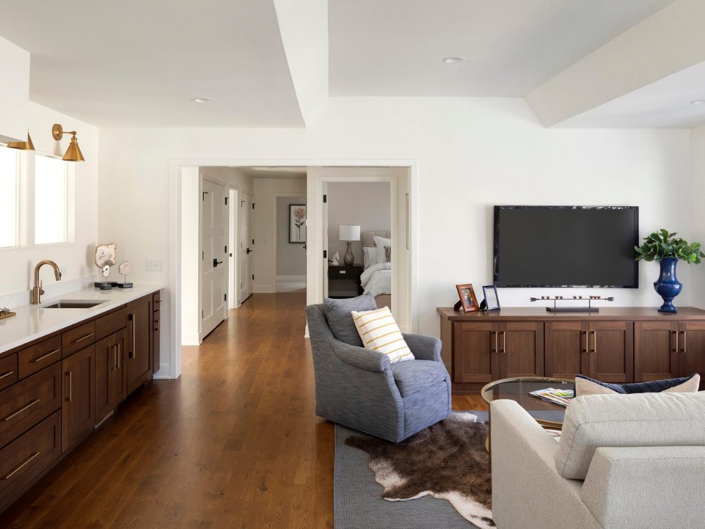 Custom Homes Wayzata Tudor 14