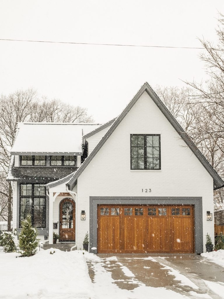 Custom Homes Wayzata Tudor 19