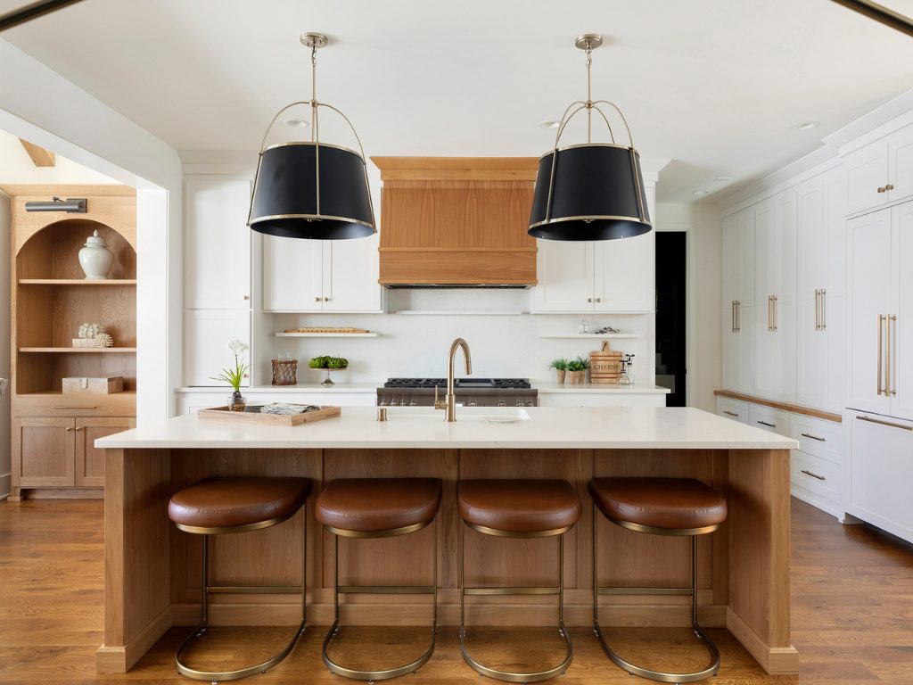 Custom Homes Wayzata Tudor 8